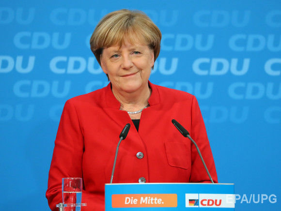 Меркель официально сообщила о решении баллотироваться на пост канцлера ФРГ
