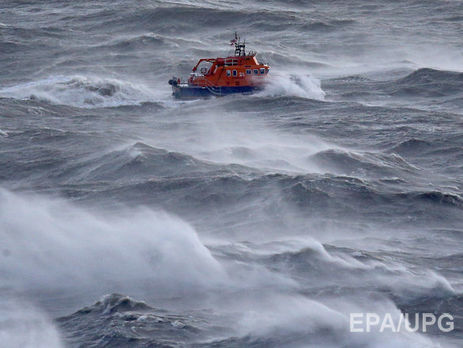 На южное побережье Англии обрушился шторм 