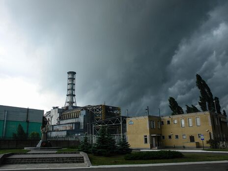 В Чернобыле оккупанты вывозят из офисов системные блоки, оргтехнику, спецодежду – активист
