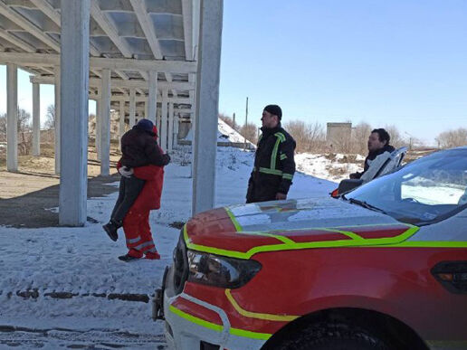 В Рубежном под завалами после обстрела погибли женщина и двое детей
