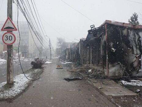 Оккупанты насильно вывозят мариупольцев в РФ. У них отнимают украинские паспорта и обязывают находиться в России не менее двух лет