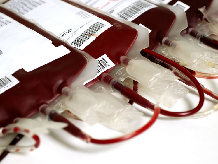 Кабмін зупинив експорт препаратів крові до скасування воєнного стану в Україні