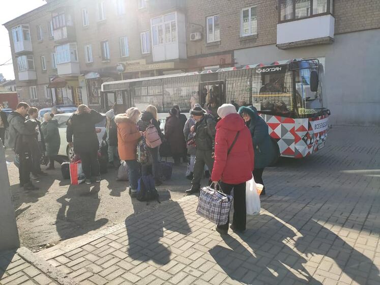 З Маріуполя 21 березня евакуювали понад 1 тис. дітей – Кириленко