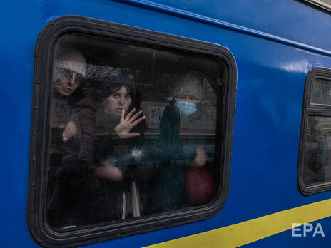 З окупованих територій Донбасу до РФ примусово вивозять жінок і дітей – Денісова