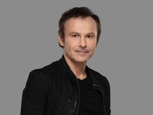 "Всегда со мной". Вакарчук показал любимую игрушку своего сына