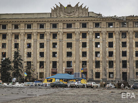 Под завалами Харьковской ОГА нашли тела уже 24 погибших