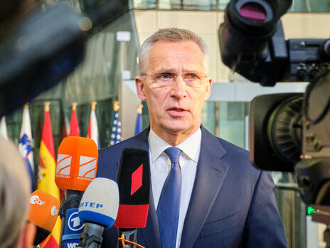 Столтенберг о миротворцах: Мы не будем размещать войска на территории Украины