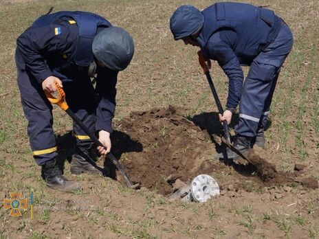 Під час розміновування Запорізької області здетонував снаряд, є постраждалі – ДСНС