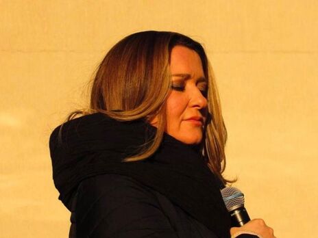 В Ужгороде на железнодорожном вокзале состоялся концерт памяти с участием Могилевской