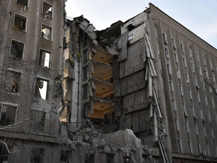 Атака окупантів по Миколаївській ОДА. 12 людей загинули, 33 – постраждали