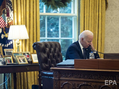 Зеленский обсудил с Байденом 