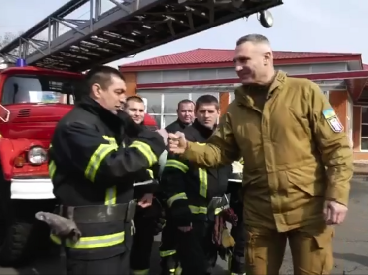 В Киеве созданы волонтерские группы спасателей – Кличко
