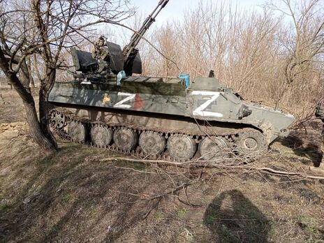 Сили оборони України переслідують окупантів, які відступають, проривають їхні оборонні позиції та поступово звільняють українські землі, повідомляє Генштаб