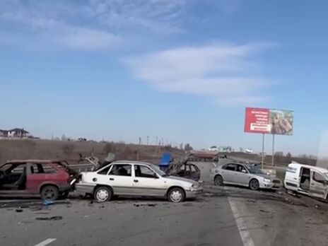Під Харковом російські окупанти розстріляли 20 цивільних автомобілів із людьми – Денісова