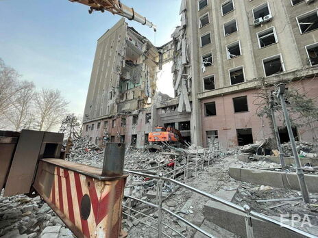 Кількість жертв обстрілу Миколаївської ОДА зросла до 28 осіб – Кім