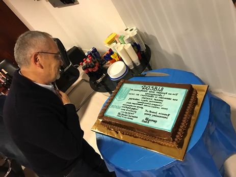 Шустеру подарили 