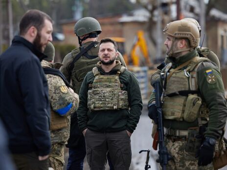 Зеленський: Лукашенко якісь кроки там робив, щоб не вступити повністю у війну. Не факт, що не вступить