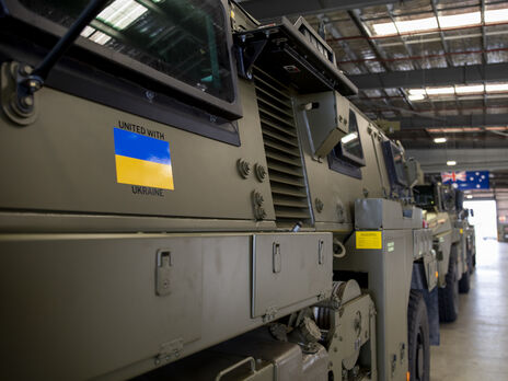 Австралия передает Украине 20 бронеавтомобилей Bushmaster
