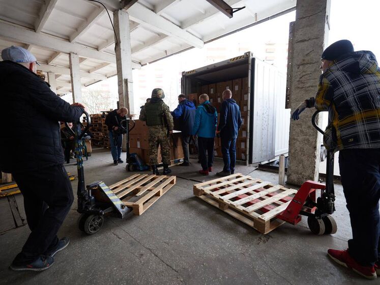 У Чернігів доставили велику партію гуманітарної допомоги та будівельні матеріали – Тимошенко