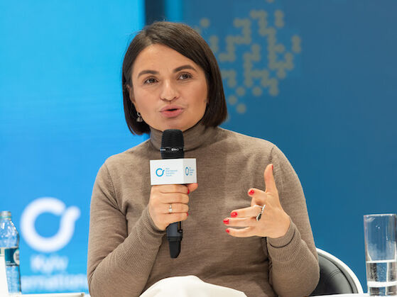 СКМ Ахметова: Задача большого бизнеса – сохранить рабочие места и поддерживать фронт
