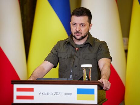 Мариуполь осаждают 10 тыс. российских военных – Зеленский