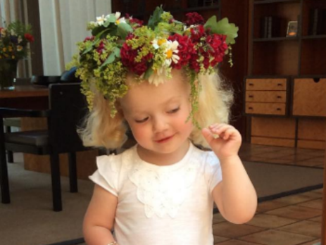 Дочь Пугачевой Лиза учится нырять