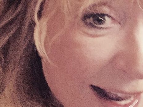 Пугачева обнародовала свое архивное фото