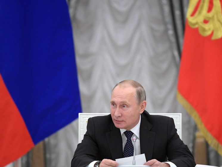 Путин считает "деградацией демократии" принятие Европарламентом резолюции о противодействии российской пропаганде 