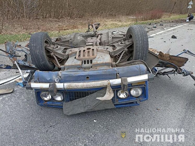 В Черниговской области автомобиль подорвался на противотанковой мине, есть погибший – полиция