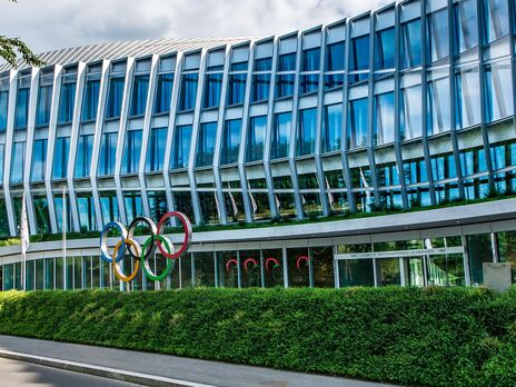 Рада попросила МОК запретить участие спортсменов из РФ и Беларуси в международных соревнованиях
