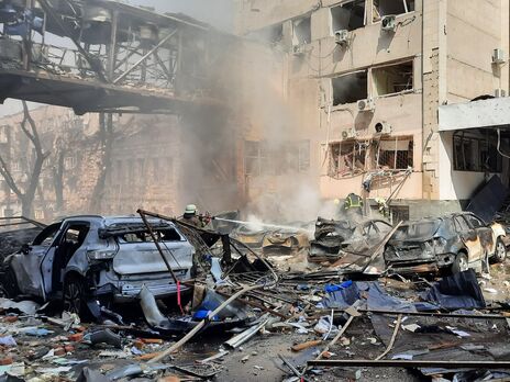 Терехов: Российские оккупанты снова обстреляли Харьков, есть погибший и раненые