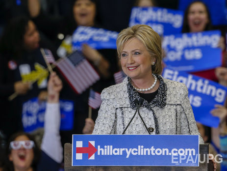 Клинтон призывают потребовать пересчета голосов в трех ключевых штатах – СМИ