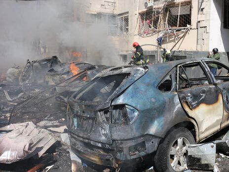 Російські окупанти знову обстріляли Харків, повідомляють про п'ятьох жителів, які загинули в центрі міста