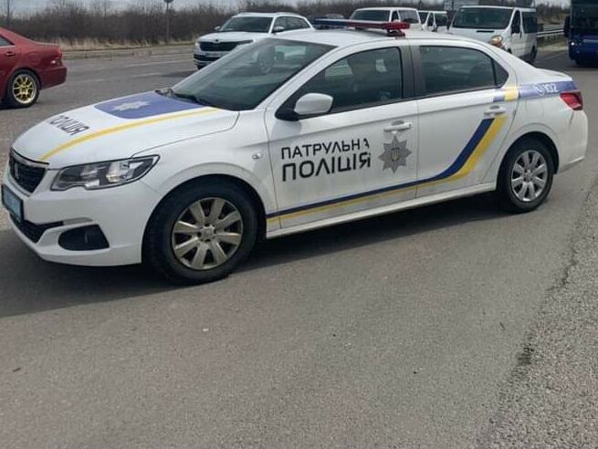 У Лисичанську російські війська обстріляли будівлю патрульної поліції, шістьох співробітників травмовано – Гайдай