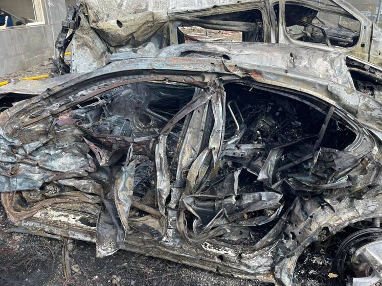 Унаслідок влучання ракети в шиномонтаж у Львові загинуло шестеро людей, пошкоджено або знищено приблизно 40 машин – Садовий