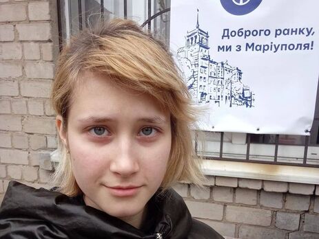 Отец из-за избиения потерял зрение, у матери дважды останавливалось сердце. История 17-летней бандуристки из Мариуполя, прошедшей фильтрационный лагерь