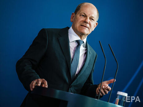 Німеччина профінансує виробників зброї для постачання в Україну – Шольц