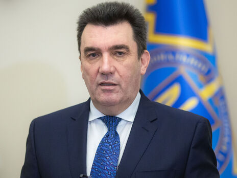 Данилов: Россия – это динозавр, у которого большое тело, но очень маленькая голова