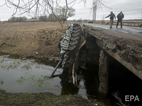 Орієнтовно 22,1 тис. особового складу, 918 танків, 184 літаки. У Генштабі ЗСУ назвали втрати російських окупантів станом на 26 квітня