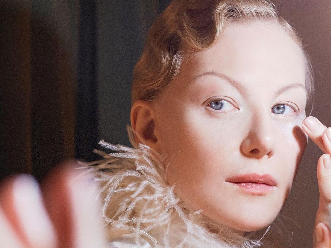 "Когда же вы все, наконец, поймете?" Литвинова записала антивоенный ...