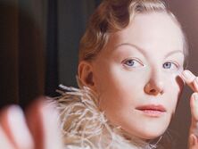 "Когда же вы все, наконец, поймете?" Литвинова записала антивоенный гимн и показала результат работы с украинским фотографом