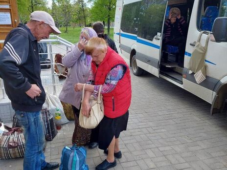 Із Попасної під обстрілами вдалося вивезти 58 людей – Луганська ОВА