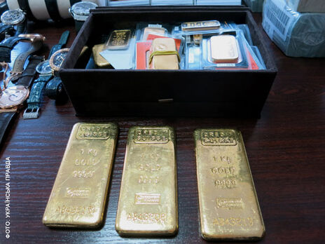 На нужды ВСУ передали 48 кг золота стоимостью более 90 млн грн, конфискованного у экс-министра времен Януковича