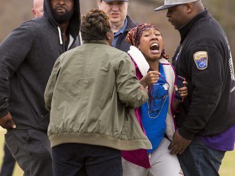 В Луисвилле произошла стрельба: два человека погибли, четверо получили ранения