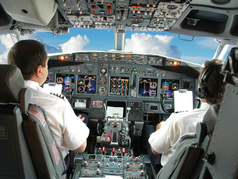 В РФ опасаются оттока пилотов на работу в зарубежные авиакомпании