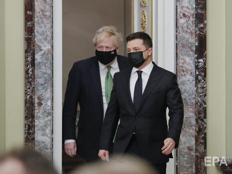 Зеленский обсудил с Джонсоном предоставление Украине оружия большей дальности