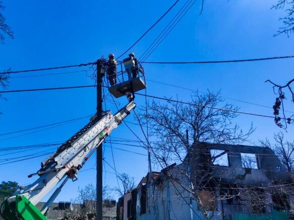 Енергетики відновили електропостачання понад 10 тис. будинків у Київській та Донецькій областях – ДТЕК