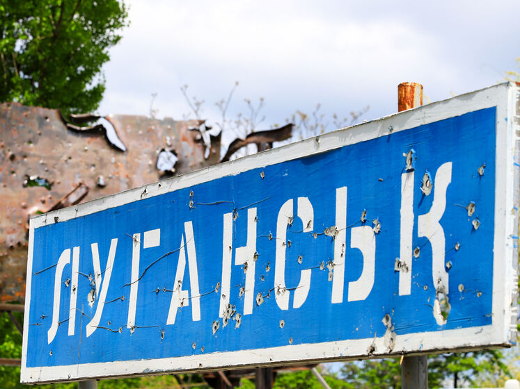 Українців, яких вивезли на окуповані території, змушують набувати "громадянства ЛДНР" – українська розвідка