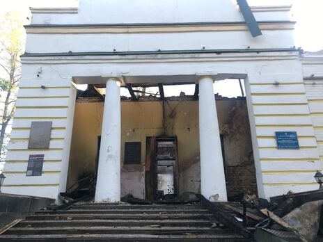РФ цієї ночі завдала ракетного удару по музею Сковороди, сталася пожежа