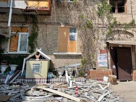 У Луганській області окупанти обстріляли школу-інтернат, багатоповерхівки та будинок культури